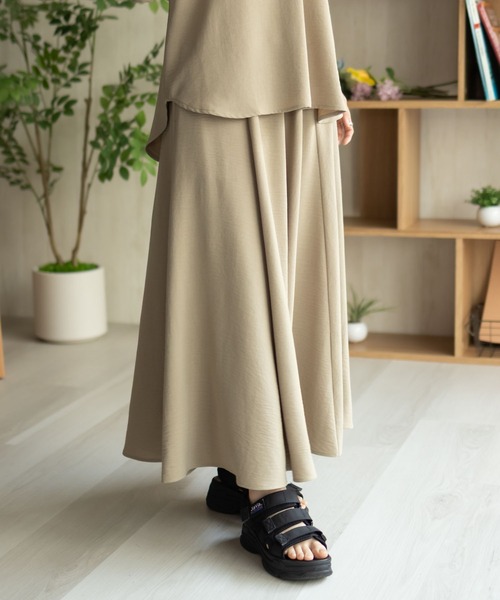 NAVY（ネイビー）の「nAvy SARARI ウェーブフレアスカート（スカート・レディース・ブラック/ブルー/ベージュ/ブラウン・M/L）」の11枚目の写真