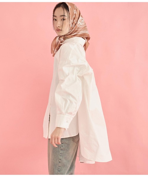 Settimissimo（セッティミッシモ）の「バック ギャザー ワイド カフス デニム　シャツ（シャツ/ブラウス・レディース・オフホワイト/スミクロ・FREE）」の5枚目の写真