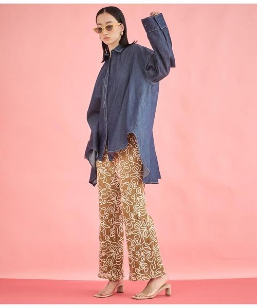 Settimissimo（セッティミッシモ）の「バック ギャザー ワイド カフス デニム　シャツ（シャツ/ブラウス・レディース・オフホワイト/スミクロ・FREE）」の18枚目の写真