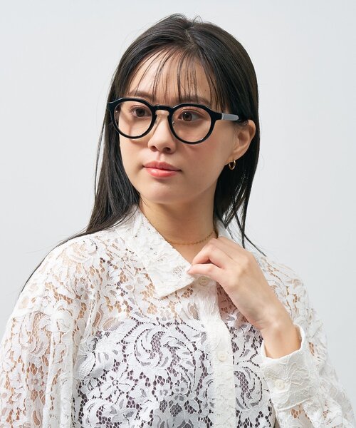 UNITED ARROWS（ユナイテッドアローズ）の「【WEB限定】ボストン型 サングラス｜調光サングラス｜レンズの色が変わる｜クラウンパント｜黒縁｜UVカット｜紫外線対策｜ユナイテッドアローズ｜Zoff｜UNITED ARROWS（サングラス・レディース・ブラック/ブラウン系その他5・FREE）」の20枚目の写真