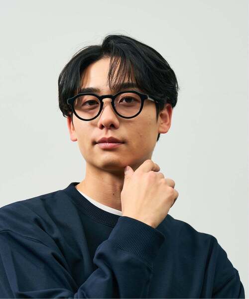 UNITED ARROWS(ユナイテッドアローズ)の「【WEB限定】ボストン型 サングラス|調光サングラス|レンズの色が変わる|クラウンパント|黒縁|UVカット|紫外線対策|ユナイテッドアローズ|Zoff|UNITED ARROWS(サングラス・レディース・ブラック/ブラウン系その他5・FREE)」の8枚目の写真