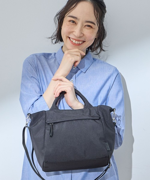 DECOY SINCE 1981(デコイシンスイチキュウハチイチ)の「2025春夏【はっ水加工】Legato Largo2WAYショルダーバッグ(ショルダーバッグ・レディース・ブラック/グレー・フリー)」の2枚目の写真