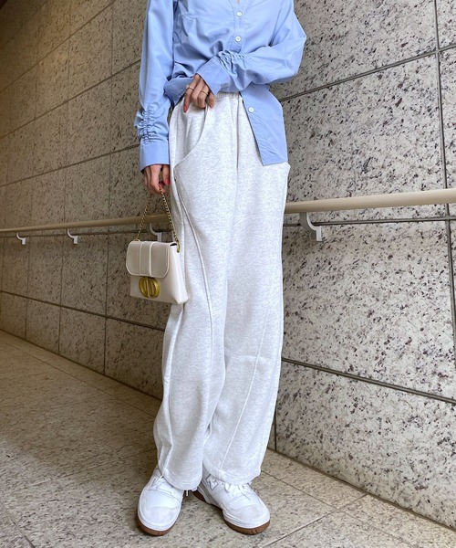 Mela(メラ)の「CURVY SWEAT PANTS(スウェットパンツ・レディース・ダークグレー/ライトグレー/グレー/ブラック・XL/S/M/L)」の12枚目の写真