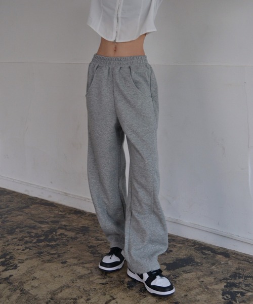 Mela(メラ)の「CURVY SWEAT PANTS(スウェットパンツ・レディース・ダークグレー/ライトグレー/グレー/ブラック・XL/S/M/L)」の15枚目の写真