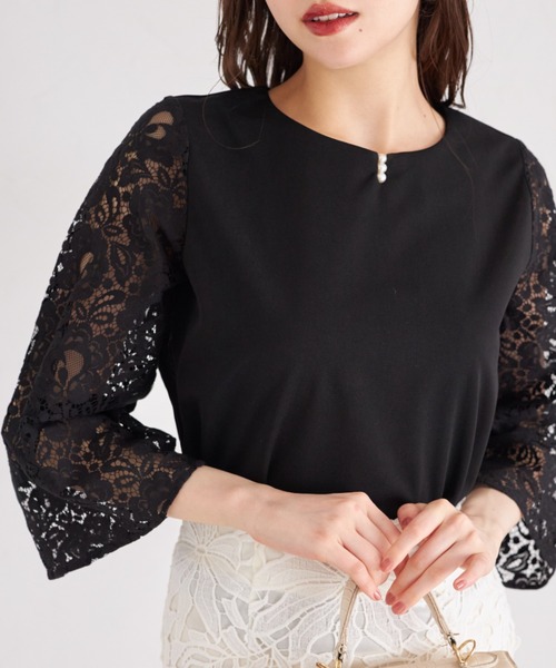 tocco closet(トッコ クローゼット)の「パール付きレーススリーブ切り替えブラウス(シャツ/ブラウス・レディース・ブラック/オフホワイト・M)」の2枚目の写真