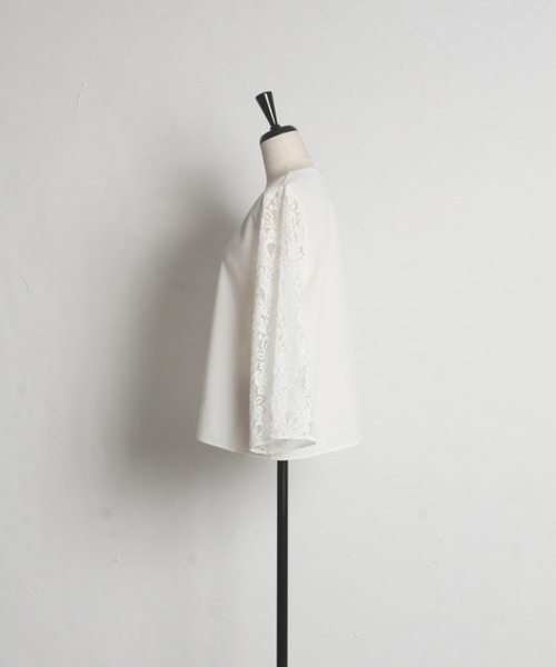 tocco closet(トッコ クローゼット)の「パール付きレーススリーブ切り替えブラウス(シャツ/ブラウス・レディース・ブラック/オフホワイト・M)」の11枚目の写真