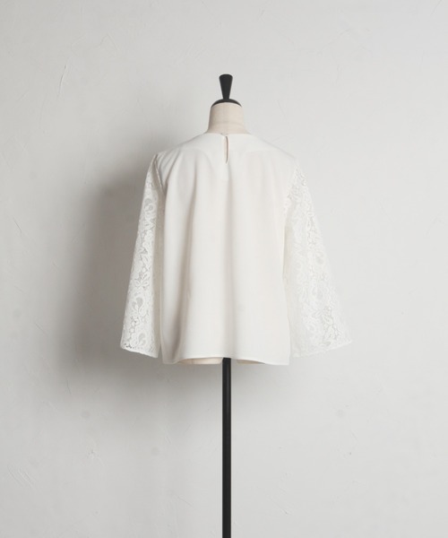 tocco closet(トッコ クローゼット)の「パール付きレーススリーブ切り替えブラウス(シャツ/ブラウス・レディース・ブラック/オフホワイト・M)」の10枚目の写真