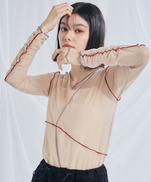 ELLEgirl(エルガール)の「配色メローデザインシアートップス(Tシャツ/カットソー・レディース・ベージュ/ブラック/サックスブルー・FREE)」の9枚目の写真