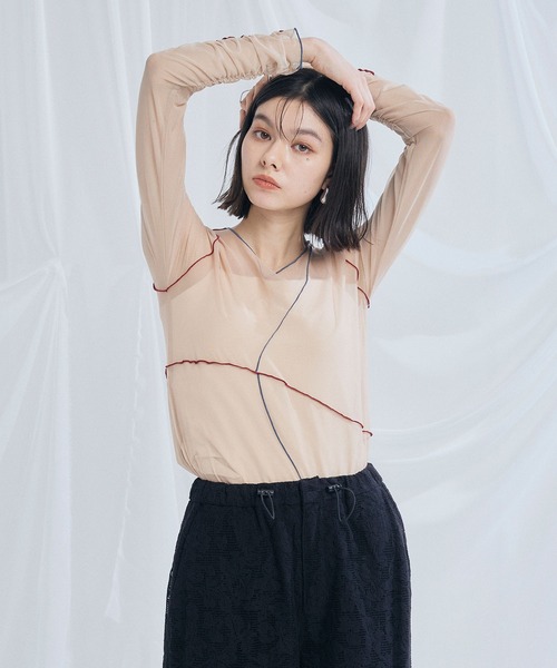 ELLEgirl(エルガール)の「配色メローデザインシアートップス(Tシャツ/カットソー・レディース・ベージュ/ブラック/サックスブルー・FREE)」の10枚目の写真