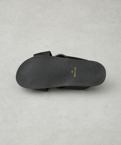 NANO universe（ナノユニバース）の「クロスバックルフラットサンダル（サンダル・レディース・ライトベージュ/ブラック・38/36/37）」の7枚目の写真