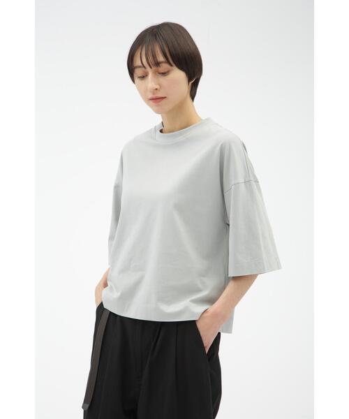 MARGARET HOWELL(マーガレットハウエル)の「LIGHT DENSE COTTON JERSEY(Tシャツ/カットソー・レディース・ブルー系その他2/ホワイト・2)」の2枚目の写真
