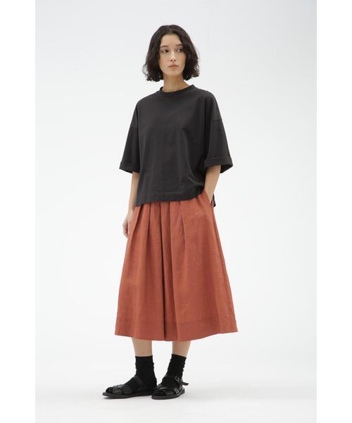 MARGARET HOWELL(マーガレットハウエル)の「LIGHT DENSE COTTON JERSEY(Tシャツ/カットソー・レディース・ブルー系その他2/ホワイト・2)」の5枚目の写真