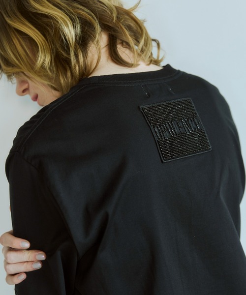 OPULENCE(オーピュレンス)の「Time Crafted ビーズロゴTシャツ(Tシャツ/カットソー・レディース・ブラック/ホワイト・SMALL/MEDIUM)」の2枚目の写真
