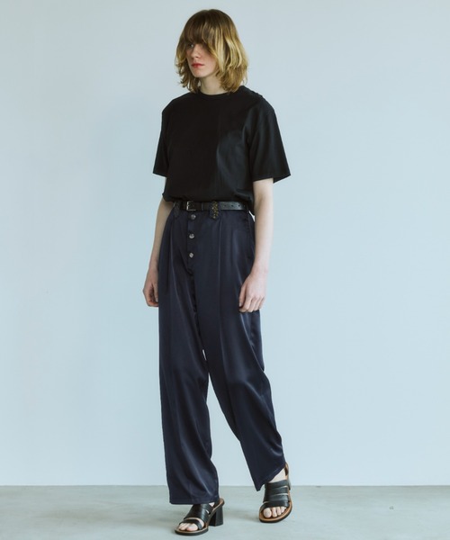 OPULENCE(オーピュレンス)の「Time Crafted ビーズロゴTシャツ(Tシャツ/カットソー・レディース・ブラック/ホワイト・SMALL/MEDIUM)」の16枚目の写真