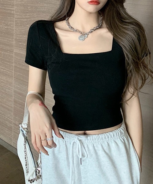 Songe(ソンジュ)の「スクエアネックショート丈半袖Tシャツ(Tシャツ/カットソー・レディース・ブラック/ホワイト/グレー・L/M)」の9枚目の写真