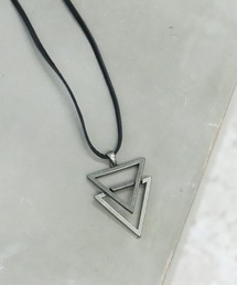 ginger and sprout（ジンジャーアンドスプラウト）の「革紐Wトライアングルネックレス（ネックレス）」