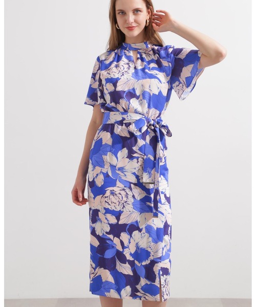 セール】【WEB限定品】グラフィカルフラワープリントワンピース