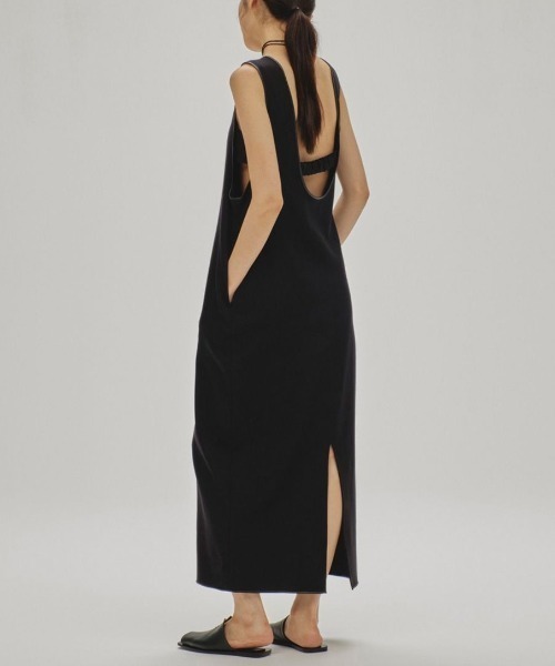 TODAYFUL(トゥデイフル)の「TODAYFUL Uneck Piping Dress 12510313(ドレス・レディース・ブラック/オフホワイト・36/38)」の5枚目の写真