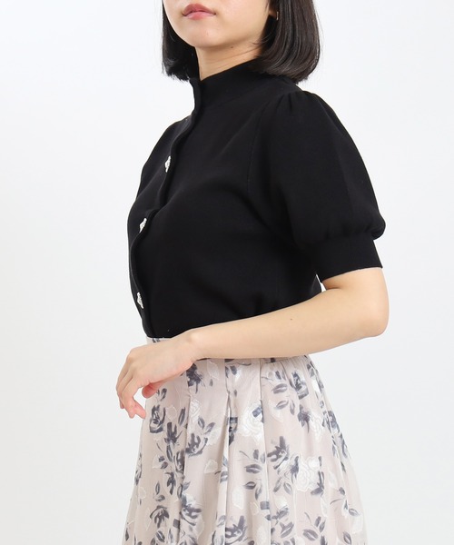 ASTORIA ODIER(アストリアオディール)の「デコラボタン半袖カーディガン(カーディガン/ボレロ・レディース・ブラック/ホワイト/ピンク系・MEDIUM)」の13枚目の写真