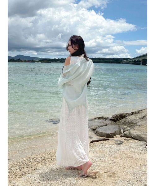 MERCURYDUO(マーキュリーデュオ)の「カットレースブロッキングマーメイドワンピース(ワンピース・レディース・ブラック/ライトブルー/オフホワイト・SMALL/MEDIUM)」の22枚目の写真