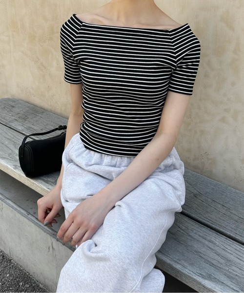 LE MORE(リモア)の「オフショルボーダーカットソー(Tシャツ/カットソー・レディース・アイボリー/ブラウン/ブラック・FREE)」の5枚目の写真
