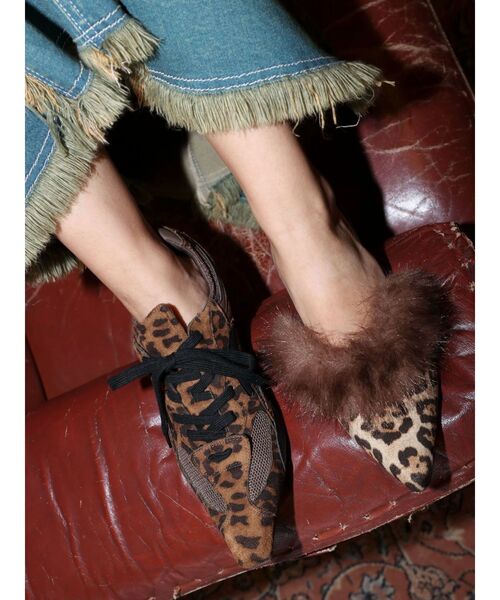 EVRIS（エヴリス）の「ポインテッドトゥフェイクファーミュール（パンプス・レディース・その他1/カーキ・SMALL/MEDIUM/LARGE）」の16枚目の写真