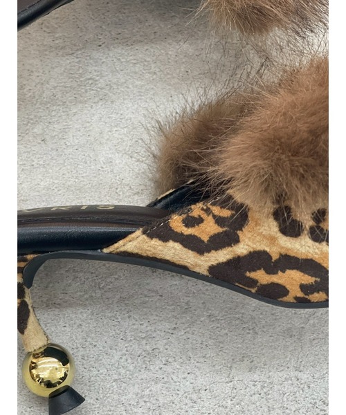 EVRIS（エヴリス）の「ポインテッドトゥフェイクファーミュール（パンプス・レディース・その他1/カーキ・SMALL/MEDIUM/LARGE）」の6枚目の写真