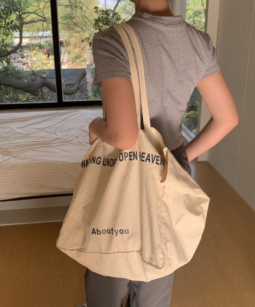 Vipoa(ヴィポア)の「logo canvas bag(トートバッグ・レディース・カーキ/ブラック/アイボリー/イエロー/レッド/ピンク・FREE)」の18枚目の写真
