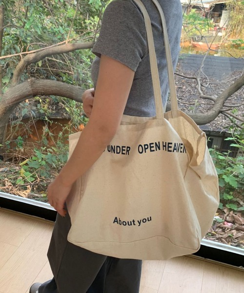 Vipoa(ヴィポア)の「logo canvas bag(トートバッグ・レディース・カーキ/ブラック/アイボリー/イエロー/レッド/ピンク・FREE)」の19枚目の写真