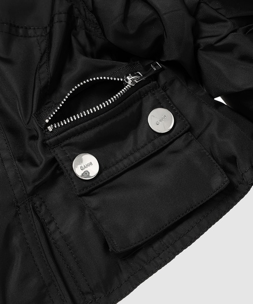 GANNI（ガニー）の「Duchesse Nylon Fitted Jacket（ブルゾン・レディース・ブラック・34/36）」の9枚目の写真