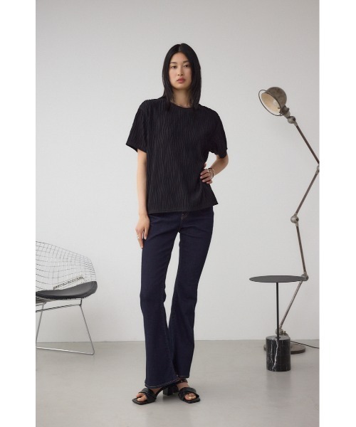 AZUL by moussy(アズールバイマウジー)の「ソリッドテクスチャーカットトップス(Tシャツ/カットソー・レディース・ブラック/ホワイト/レッド/ライトグレー・SMALL/MEDIUM)」の16枚目の写真