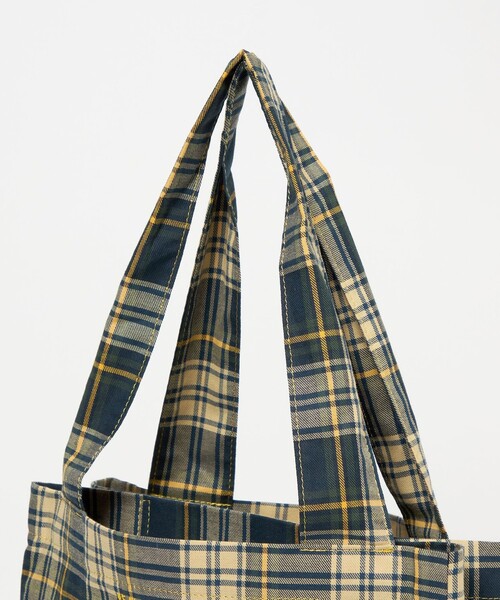 BEAUTY&YOUTH UNITED ARROWS(ビューティーアンドユースユナイテッドアローズ)の「チェック パッカブル トートバッグ(トートバッグ・レディース・ピンク/ネイビー・FREE)」の4枚目の写真