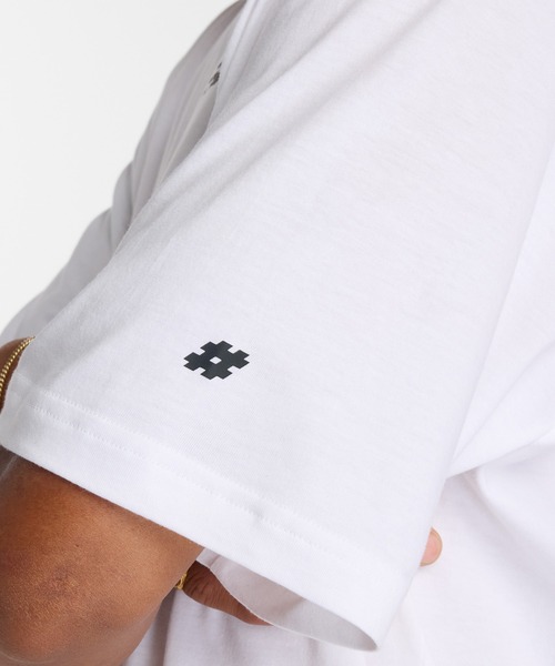 NEW BALANCE(ニューバランス)の「Numeric Small ロゴ T-Shirt(Tシャツ/カットソー・メンズ・ホワイト/ブラック・XX-LARGE/X-LARGE/LARGE/MEDIUM/SMALL)」の6枚目の写真