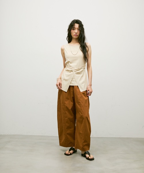 Lutim by u(ルチバイユー)の「Easy waist barrel pants / イージーウエストバレルパンツ(その他パンツ・レディース・グレー/ブラウン・FREE)」の2枚目の写真