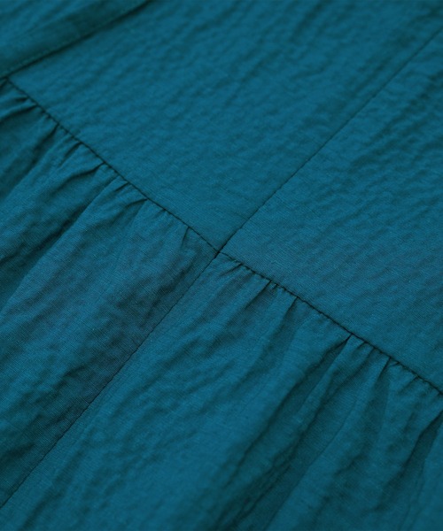 ROPE'(ロペ)の「【WEB・一部店舗限定】バックシャンティアードワンピース/洗える(ワンピース・レディース・ターコイズブルー/ブラック・FREE)」の10枚目の写真