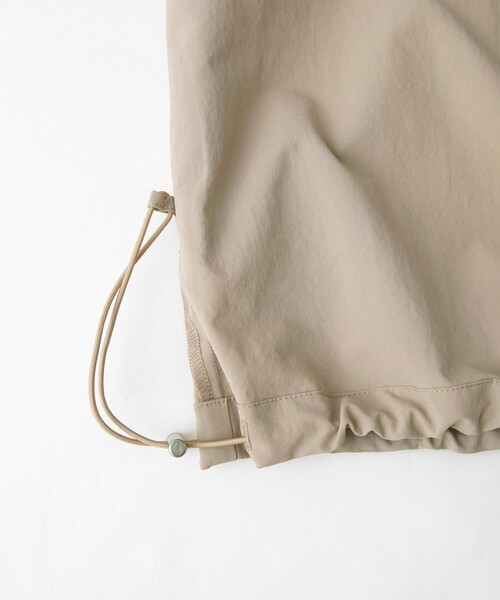 coen（コーエン）の「【UVカット / ストレッチ / 吸水速乾】マルチファンクション ジップサロペット（サロペット/オーバーオール・レディース・ベージュ/ブラック/オリーブ・L/M）」の4枚目の写真