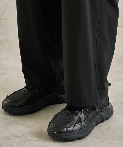 UNITED TOKYO（ユナイテッドトウキョウ）の「撥水ナイロントリコット　カーゴパンツ（カーゴパンツ・メンズ・ダークグレー/ブラック・1/2）」の13枚目の写真