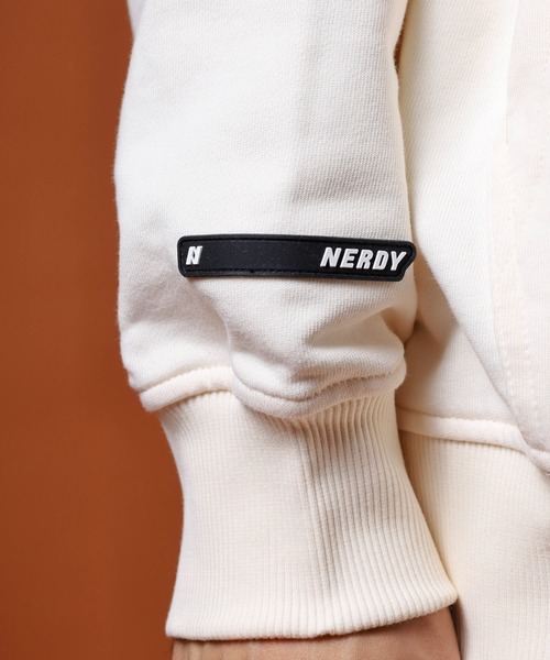 NERDY(ノルディ)の「ビッグロゴプルオーバーフーディ(パーカー・メンズ・ホワイト/ブラック/ライトパープル/ピンク・M/S/L)」の13枚目の写真