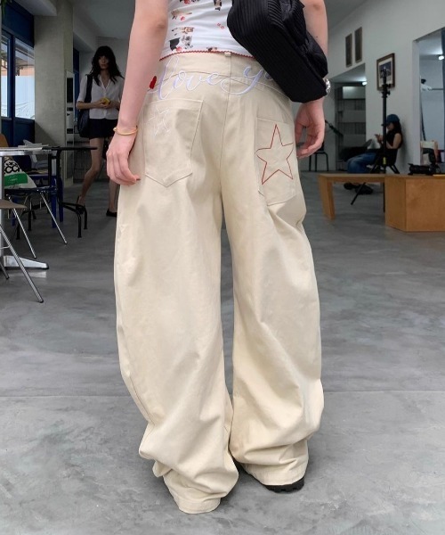 SHEENA(シーナ)の「バック刺繍ロゴカーブチノワイドパンツ(デニムパンツ・レディース・ベージュ・L/M/S)」の5枚目の写真