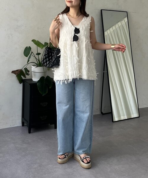 prose verse(プロズヴェール)の「リボンフリンジVネックペプラムベスト(シャツ/ブラウス・レディース・ブラック/アイボリー・LARGE/MEDIUM)」の16枚目の写真