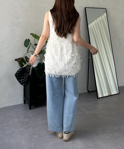 prose verse(プロズヴェール)の「リボンフリンジVネックペプラムベスト(シャツ/ブラウス・レディース・ブラック/アイボリー・LARGE/MEDIUM)」の18枚目の写真