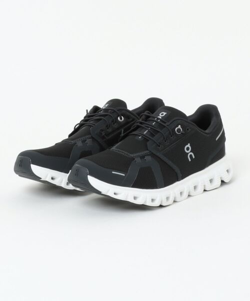 On(オン)の「【On】3MF10070299 Cloud 6(スニーカー・メンズ・ブラック・26.5/28.5/28/27/26/27.5)」の1枚目の写真