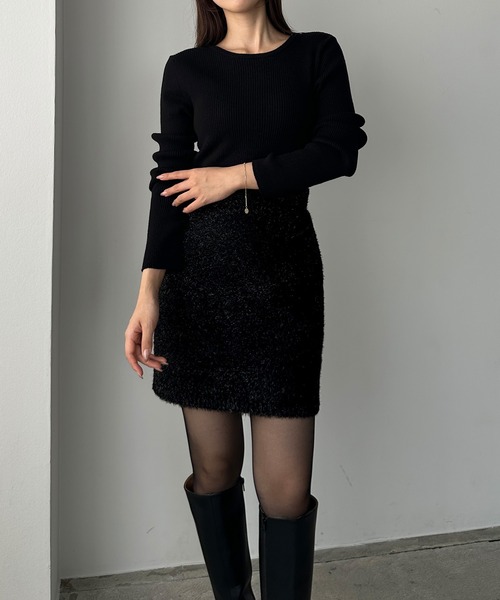 Louere(ルエレ)の「キラキラシャギーニットミニスカート(スカート・レディース・ベージュ/ブラック・LARGE/MEDIUM/SMALL)」の8枚目の写真