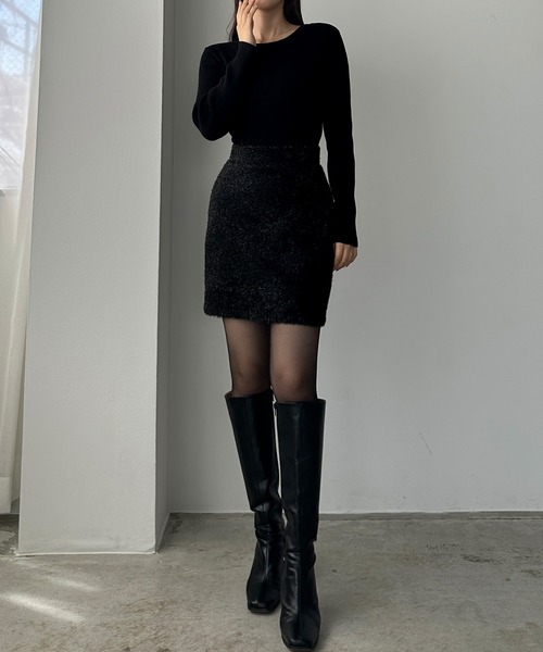 Louere(ルエレ)の「キラキラシャギーニットミニスカート(スカート・レディース・ベージュ/ブラック・LARGE/MEDIUM/SMALL)」の9枚目の写真