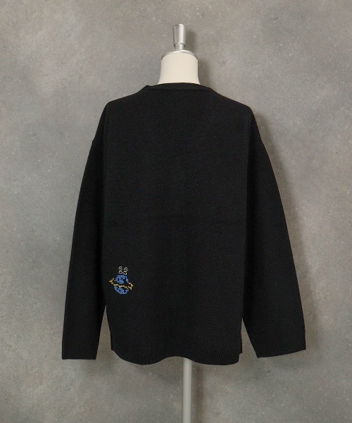 STUDIO PICONE(スタジオピッコーネ)の「ウール100%ピクセル刺繍ニットカーディガン(カーディガン/ボレロ・レディース・レッド/ベージュ/ブラック・M/L)」の5枚目の写真