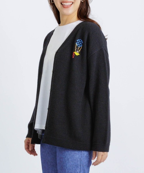 STUDIO PICONE(スタジオピッコーネ)の「ウール100%ピクセル刺繍ニットカーディガン(カーディガン/ボレロ・レディース・レッド/ベージュ/ブラック・M/L)」の10枚目の写真