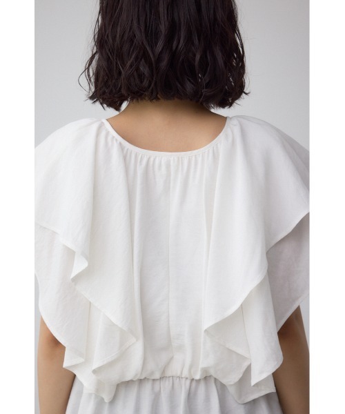 AZUL by moussy(アズールバイマウジー)の「ラッフルペプラムブラウス(シャツ/ブラウス・レディース・ブラック/アイボリー・FREE)」の18枚目の写真