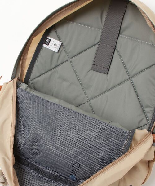 karrimor（カリマー）の「VT day pack F 25（バックパック/リュック・メンズ・ブラック/アイボリー系/チャコールグレー/ネイビー系・FREE）」の16枚目の写真