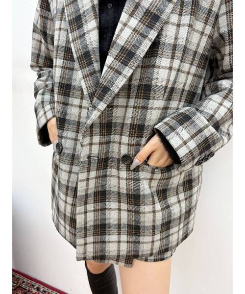EVRIS（エヴリス）の「チェックルーズジャケット【セットアップ着用可能】（テーラードジャケット・レディース・ブラウン/グレー・FREE）」の9枚目の写真