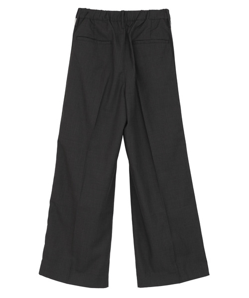 CONVERSE TOKYO(コンバーストウキョウ)の「SIDE LINE WIDE SLACKS(スラックス・レディース・ネイビー/ブラック/グレー・MEDIUM/SMALL)」の16枚目の写真